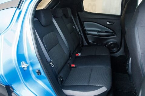 Nissan Juke Juke 1.0 DiG-T 114 N-Connecta 5dr DCT Ha 36