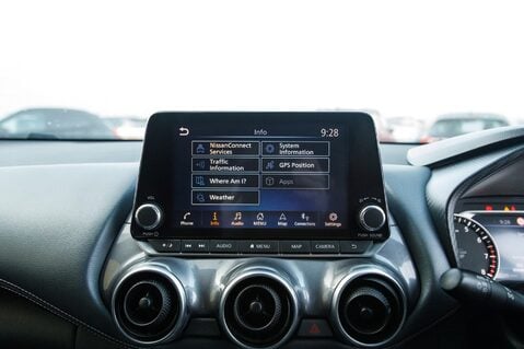 Nissan Juke Juke 1.0 DiG-T 114 N-Connecta 5dr DCT Ha 22