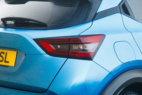 Nissan Juke Juke 1.0 DiG-T 114 N-Connecta 5dr DCT Ha 9