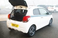 Peugeot 108 PURETECH COLLECTION 32
