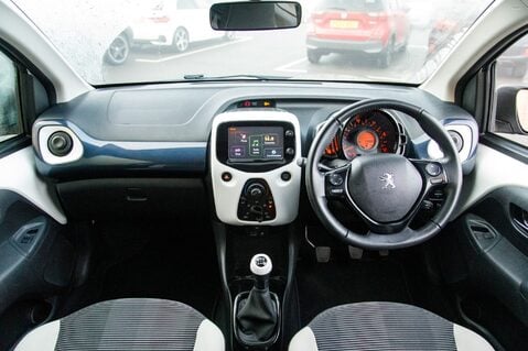 Peugeot 108 PURETECH COLLECTION 3