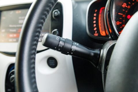 Peugeot 108 PURETECH COLLECTION 16