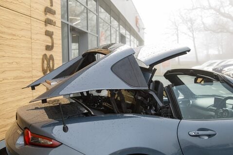 Mazda MX-5 SPORT TECH 10