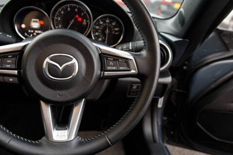 Mazda MX-5 SPORT TECH 20