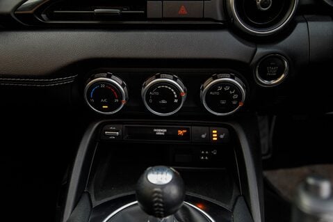 Mazda MX-5 SPORT TECH 33