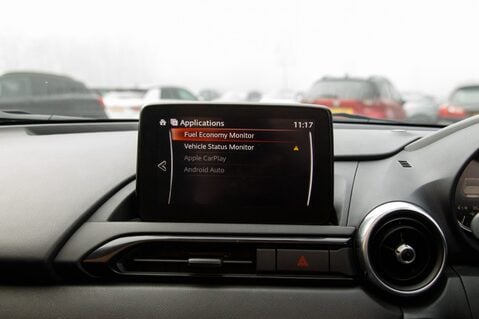 Mazda MX-5 SPORT TECH 25