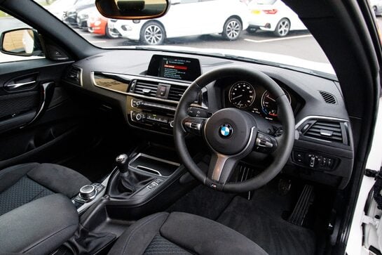 BMW 2 Series 218D M SPORT