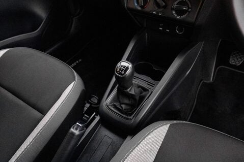 Skoda Fabia COLOUR EDITION MPI 32