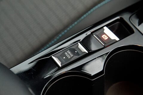 Peugeot 208 ALLURE 30