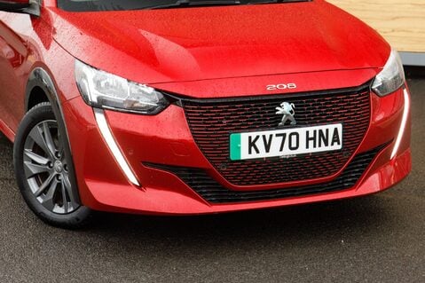 Peugeot 208 ALLURE 10
