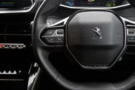 Peugeot 208 ALLURE 17