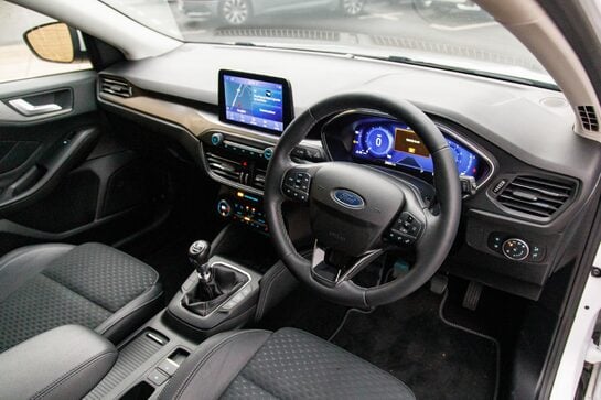 Ford Focus TITANIUM X EDITION MHEV