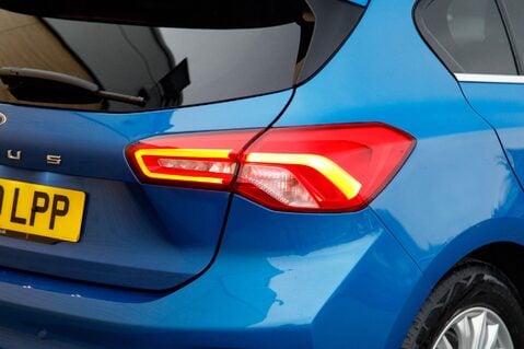 Ford Focus TITANIUM 9