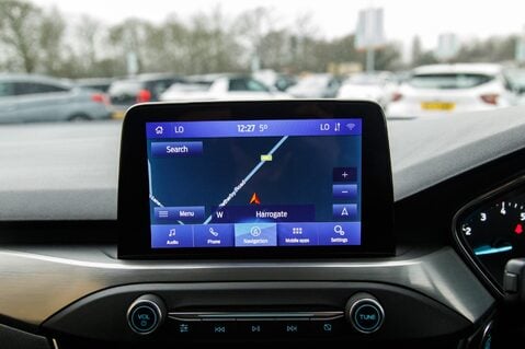 Ford Focus TITANIUM 23