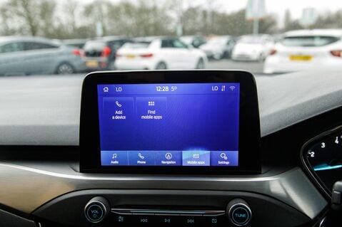 Ford Focus TITANIUM 24