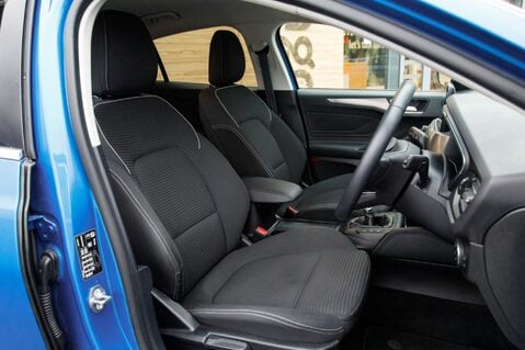 Ford Focus TITANIUM 29