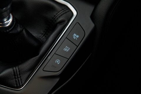 Ford Focus TITANIUM 32