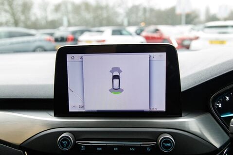 Ford Focus TITANIUM 28