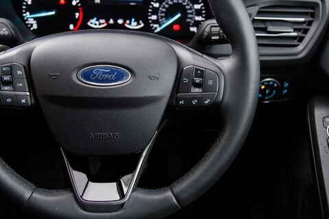 Ford Focus TITANIUM 19