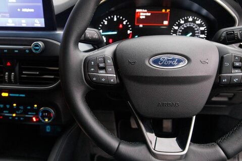 Ford Focus X ECOBLUE 18