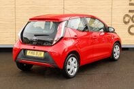 Toyota Aygo VVT-I X-PLAY 2