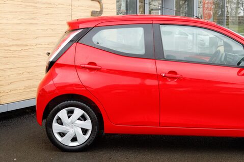 Toyota Aygo VVT-I X-PLAY 7