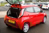 Toyota Aygo VVT-I X-PLAY 32