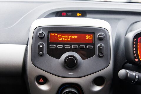 Toyota Aygo VVT-I X-PLAY 23