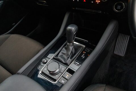 Mazda 3 SPORT LUX MHEV 32