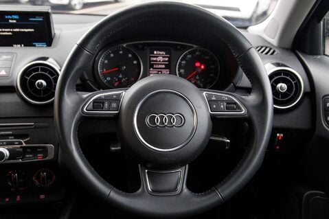Audi A1 TFSI SPORT 20