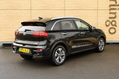 Kia Niro 4 PLUS 2