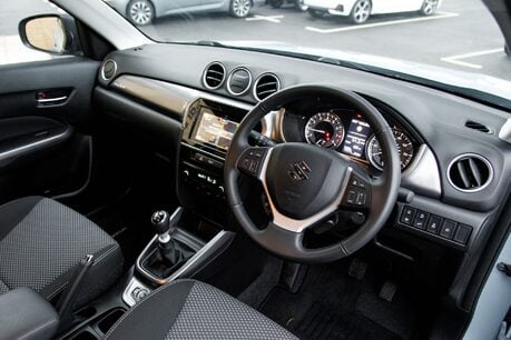 Suzuki Vitara SZ-T BOOSTERJET ALLGRIP MHEV