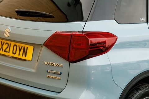 Suzuki Vitara SZ-T BOOSTERJET ALLGRIP MHEV 9