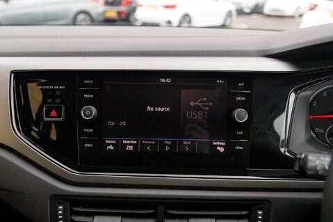 Volkswagen Polo SE EVO 27