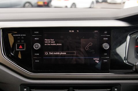 Volkswagen Polo SE EVO 29