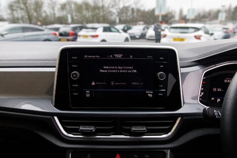 Volkswagen T-Roc STYLE TSI DSG 25