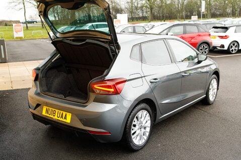 SEAT Ibiza SE DESIGN 33