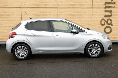 Peugeot 208 PURETECH S/S ALLURE 12