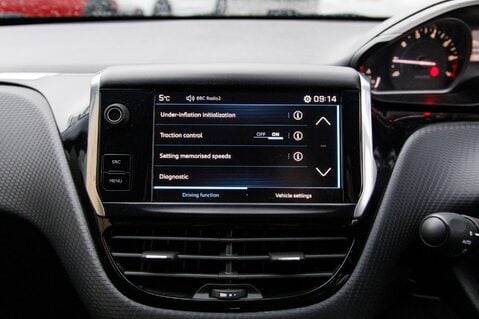 Peugeot 208 PURETECH S/S ALLURE 26