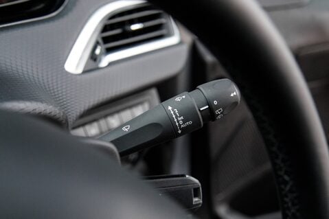 Peugeot 208 PURETECH S/S ALLURE 17