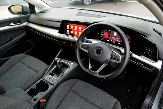 Volkswagen Golf LIFE TSI