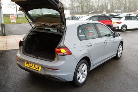 Volkswagen Golf LIFE TSI 36