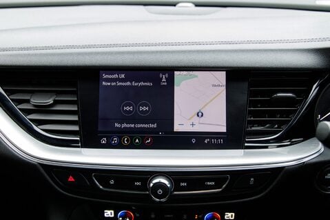 Vauxhall Insignia ULTIMATE NAV 28