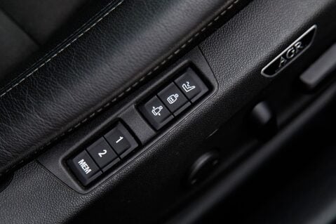 Vauxhall Insignia ULTIMATE NAV 32