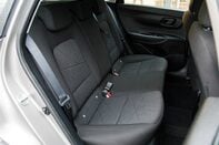 Hyundai BAYON T-GDI SE CONNECT DCT MHEV 33