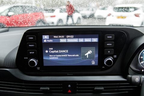 Hyundai BAYON T-GDI SE CONNECT DCT MHEV 24