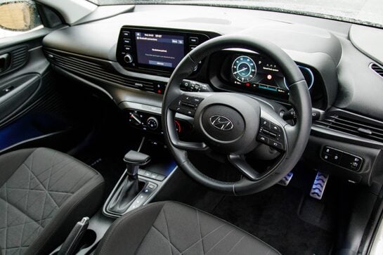 Hyundai BAYON T-GDI SE CONNECT DCT MHEV