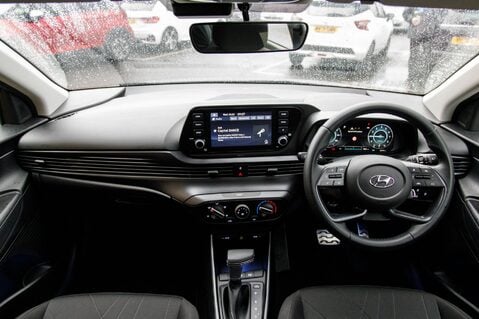 Hyundai BAYON T-GDI SE CONNECT DCT MHEV 3