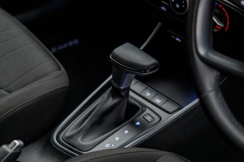 Hyundai BAYON T-GDI SE CONNECT DCT MHEV 30