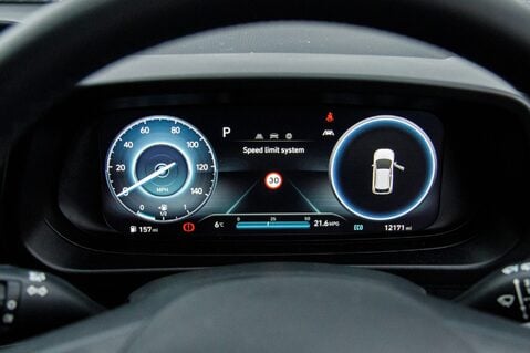 Hyundai BAYON T-GDI SE CONNECT DCT MHEV 14